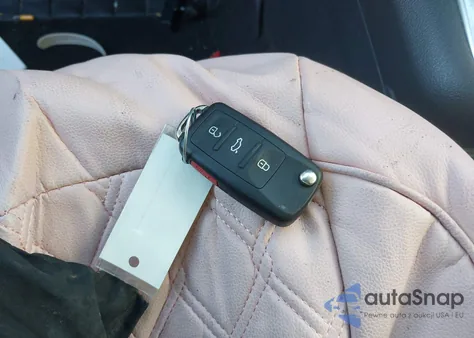 2017 Volkswagen Tiguan 2.0T Wolfsburg Edition z USA, uszkodzony, nr VIN WVGSV7AX9HW500564